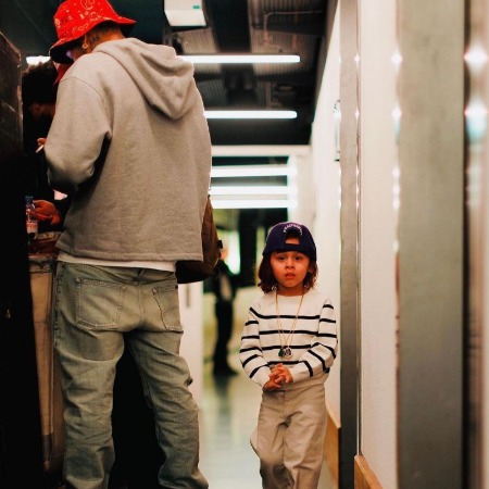 Aeko Catori Brown with his father Chris Brown